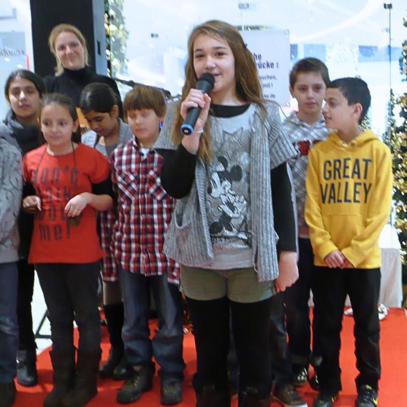 Weihnachtsaktionen für Kinder in Not